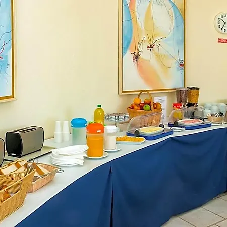 Ξενοδοχείο με διαμερίσματα Club Ouratlantico 3*