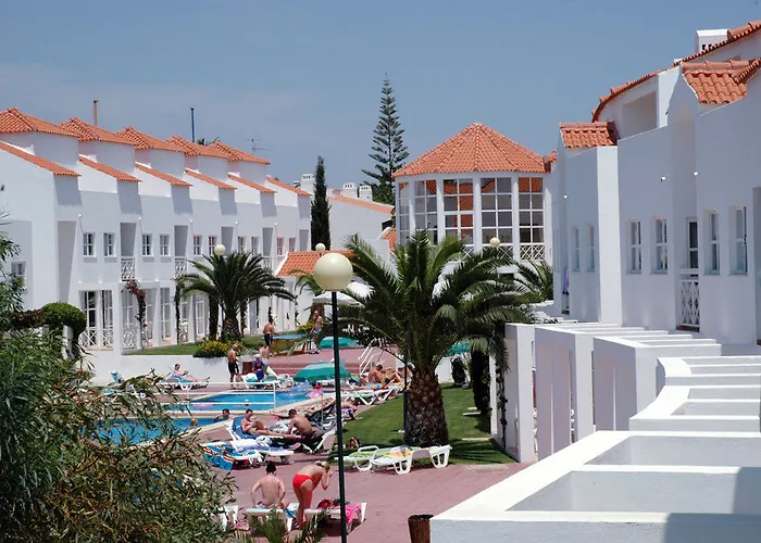 Апарт-отель Club Ouratlantico 3*